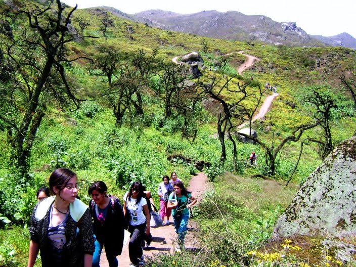 big 1462821149lomas de lachay trekking3