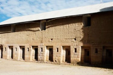 Complejo arqueológico de Huaytará: templo inca bajo la iglesia de San Juan Bautista y legado de piedra en Huancavelica Complejo arqueológico de Huaytará: templo inca bajo la iglesia de San Juan Bautista y legado de piedra en Huancavelica